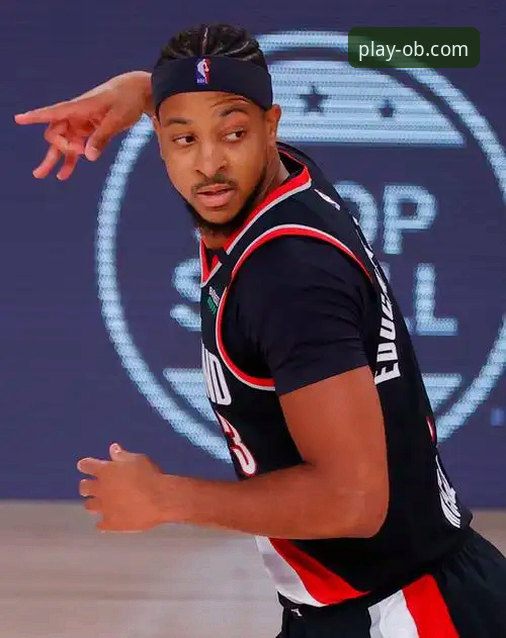 NBA老将CJ-麦科勒姆续约老鹰事件详解与ob体育平台观赛体验分析